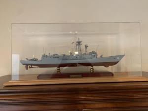 Jim Hanna model ship display case